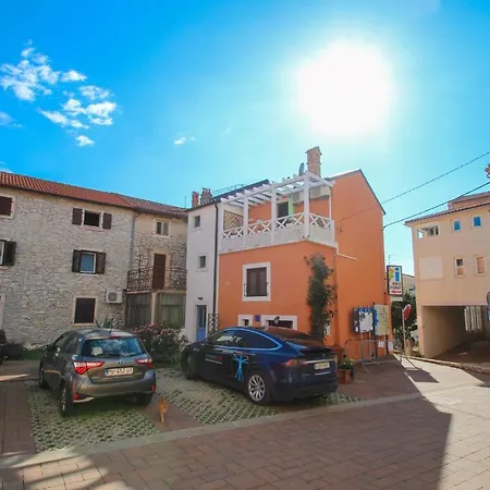 Holiday home Casa Tina *